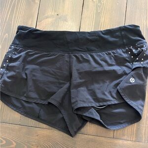 Lululemon Run Black White Athletic Lined "Speed Short" W/ Reflective Dots. Sz 6